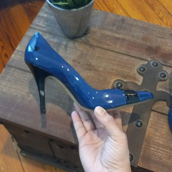 Nicole Miller heels - Picture 7 of 17